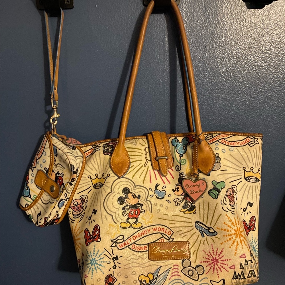 Dooney and Bourke Disney Sketch Retired Bag with matching wristlet (Authentic)